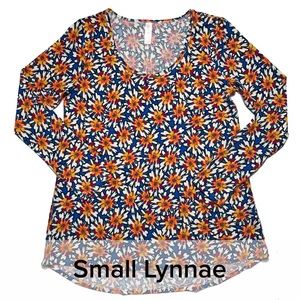 NWT LuLaRoe Lynnae Long Sleeve Top size small